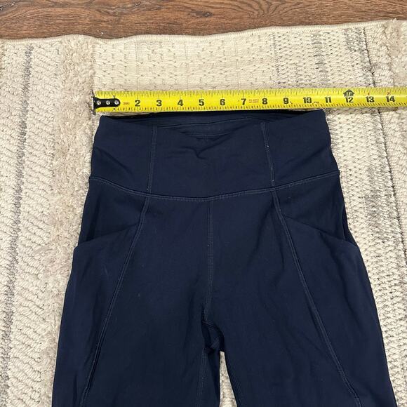 LULULEMON Women's Time To Sweat Crop 23" Size 2 In True Navy - Picture 6 of 12